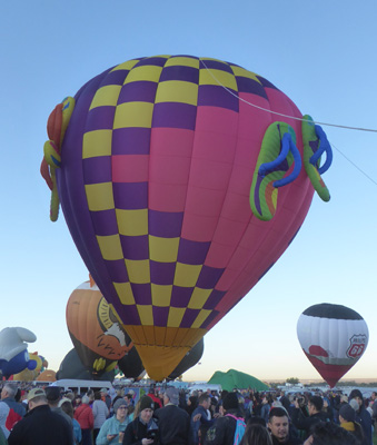 Flip flop balloon