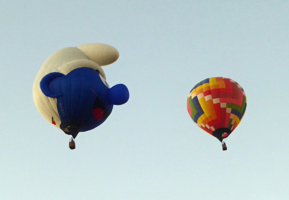 Smurf balloon