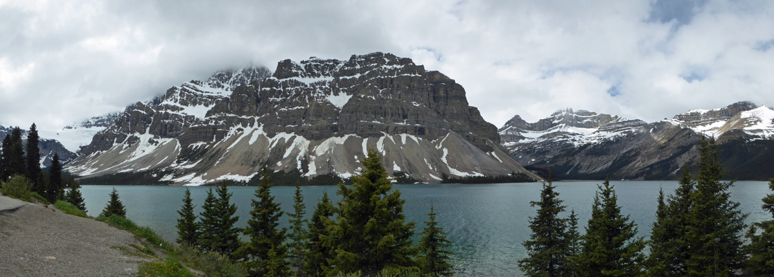 Bow Lake and Crowfoot Glacier
