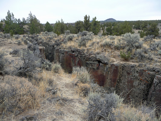 Crack in the Ground Oregon Outback