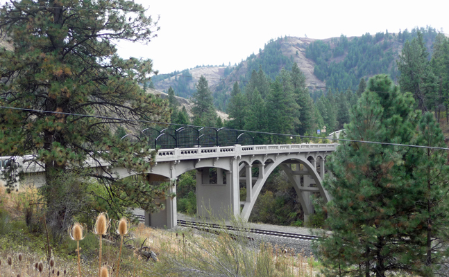 Upper Perry Arch Bridge from east side OR