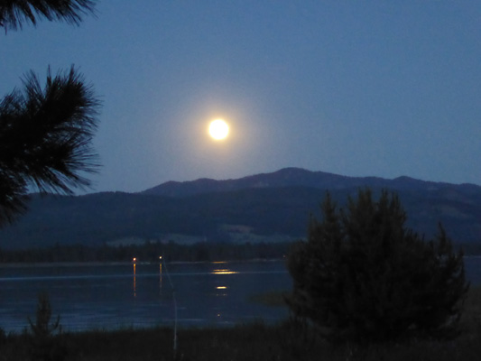 Solstice full moon Lake Cascade