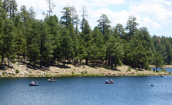 Wods Canyon Lake boats