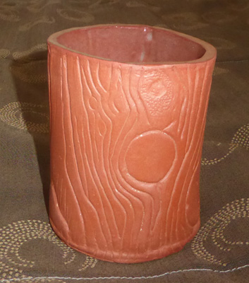 Wood grained pencil cup