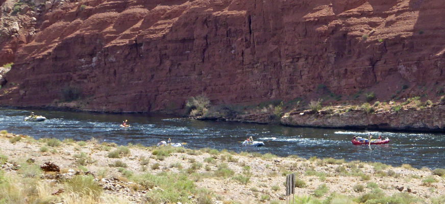 Rafts kayaks Colorado River Lees Ferry