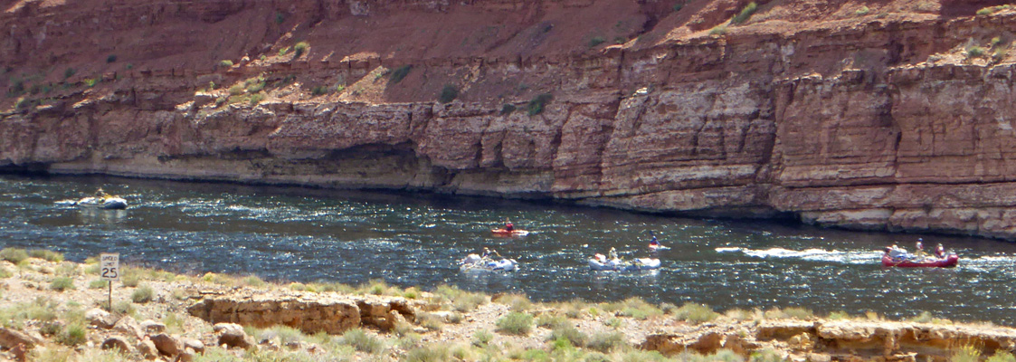 Rafts kayaks Colorado River Lees Ferry