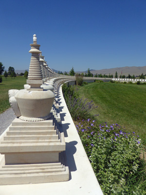 Garden of 1000 Buddhas