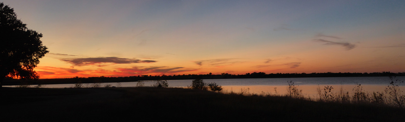 Sunset Foss Lake SP