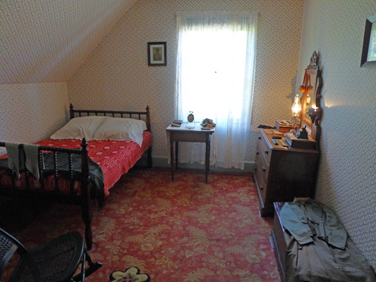 Marilla's Green Gables bedroom