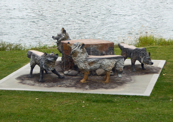Wolf benches