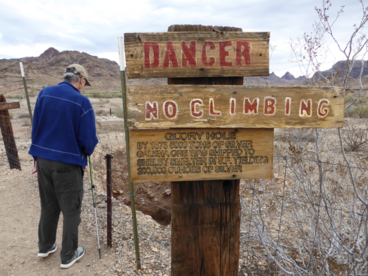 Castle Dome Glory Hole sign