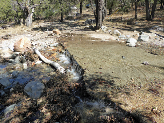 Creek Crossing Madera Picnic Area